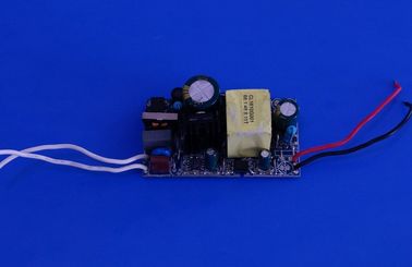 Οδηγημένος φωτεινός σηματοδότης οδηγός 700ma σταθερά τρέχοντα Ac110v/220v υψηλής αποδοτικότητας 24w