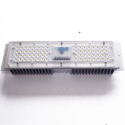 Εξαρτήματα φώτων δρόμου LED SMD 3030 AC 220V με οπτικό φακό PC και ψύκτρα